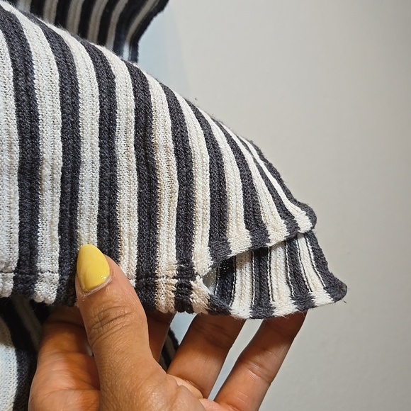 Eileen Fisher Striped Organic Linen Cotton Graphite Jersey Long-Sleeve Tee Shirt - Picture 7 of 10